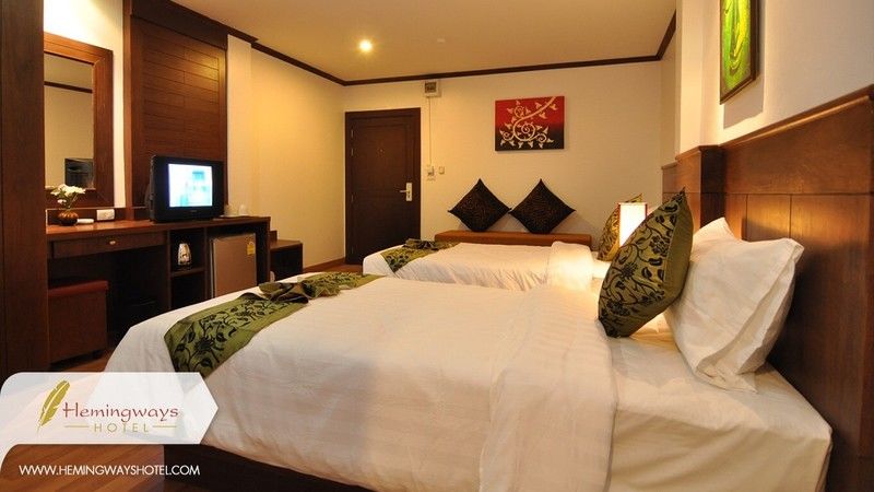 Hemingway'S Hotel Patong Exterior foto